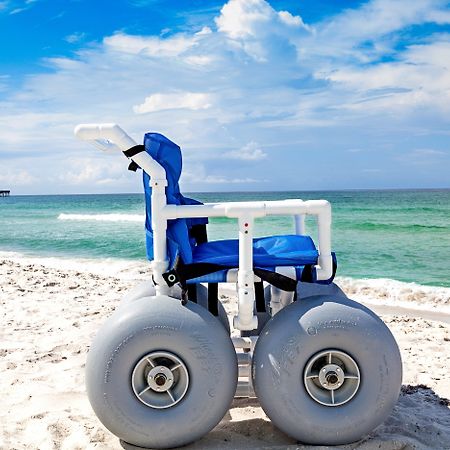 Holiday Inn Express & Suites Panama City Beach Beachfront By Ihg Bagian luar foto