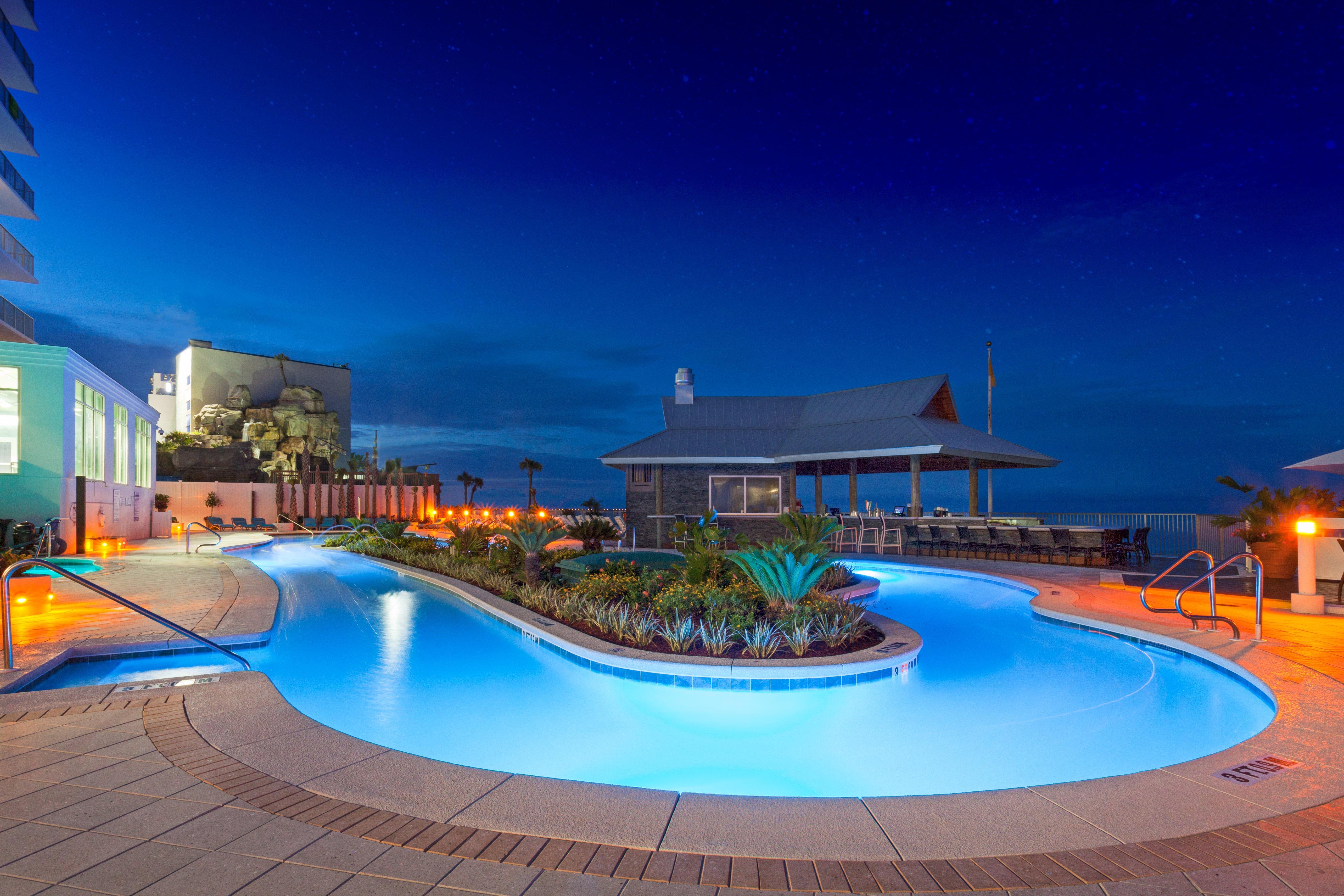 Holiday Inn Express & Suites Panama City Beach Beachfront By Ihg Bagian luar foto