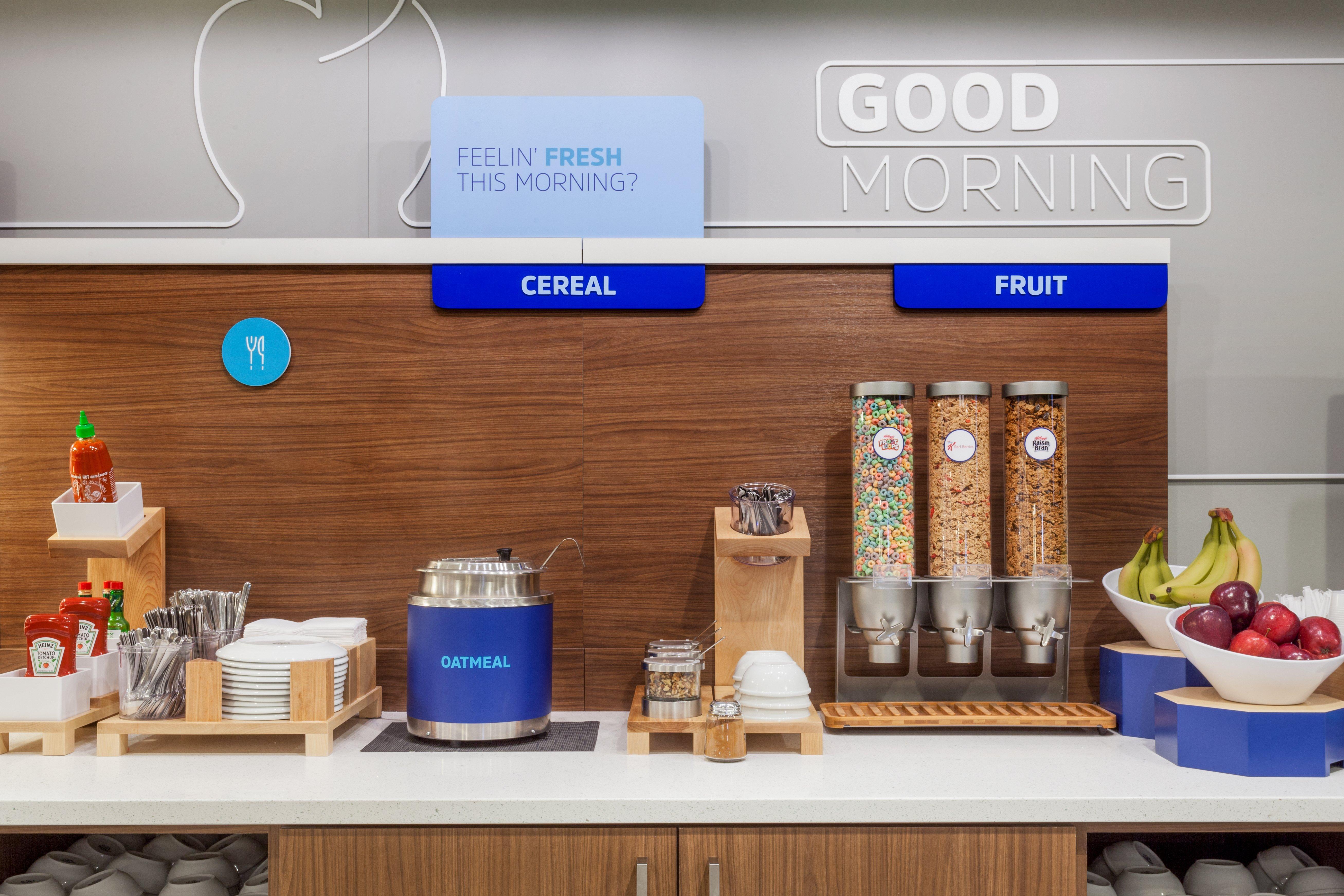 Holiday Inn Express & Suites Panama City Beach Beachfront By Ihg Bagian luar foto