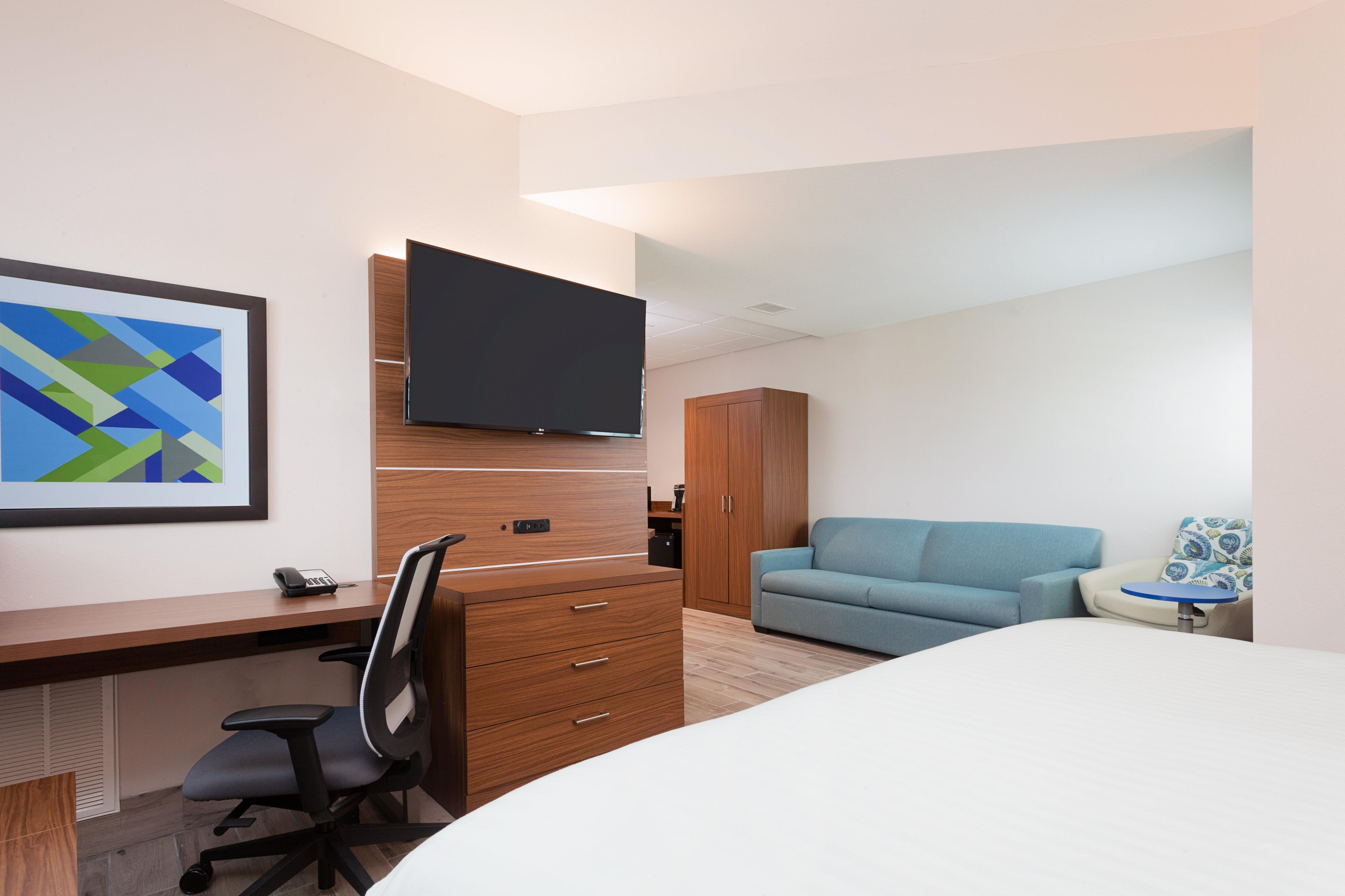 Holiday Inn Express & Suites Panama City Beach Beachfront By Ihg Bagian luar foto