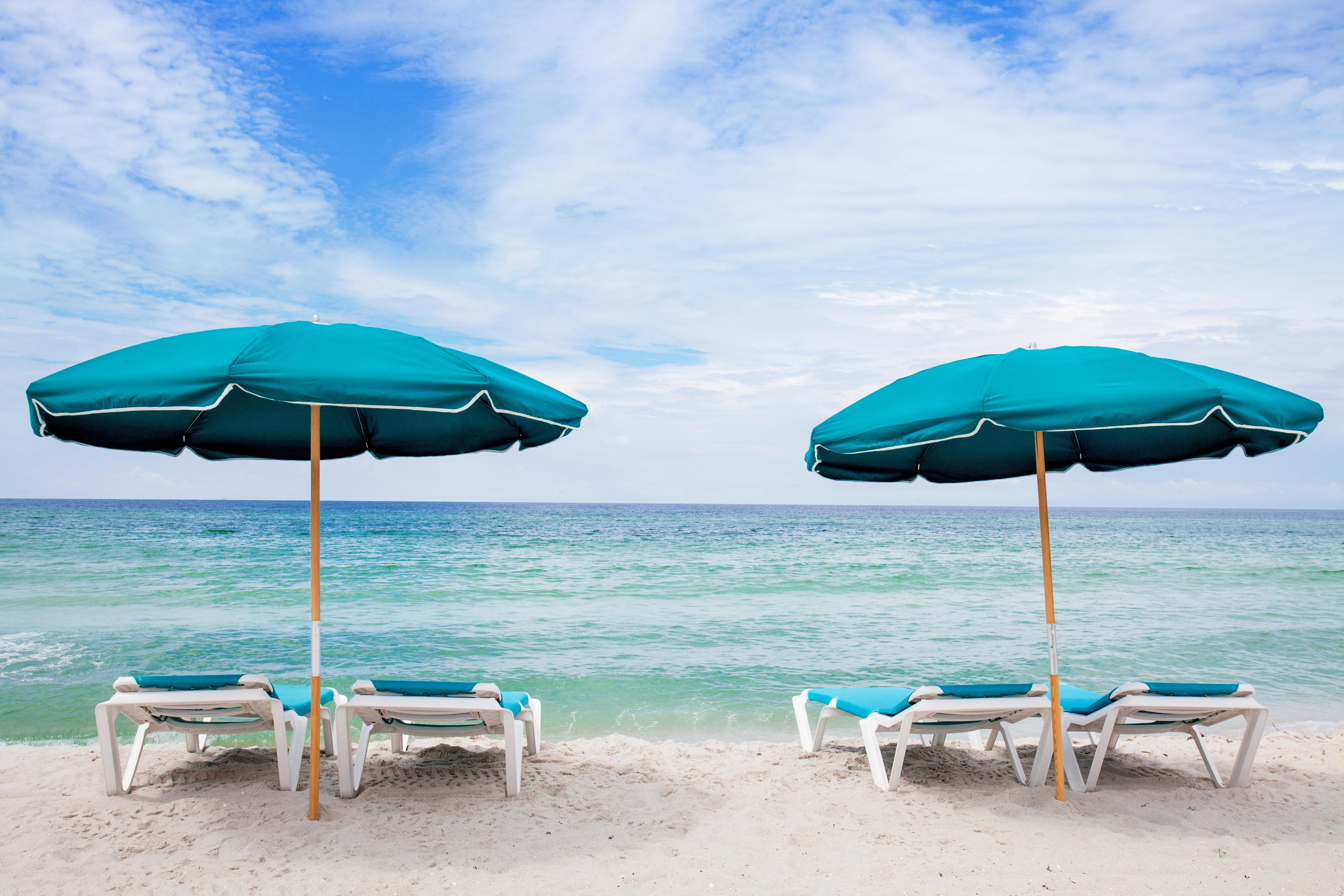 Holiday Inn Express & Suites Panama City Beach Beachfront By Ihg Bagian luar foto