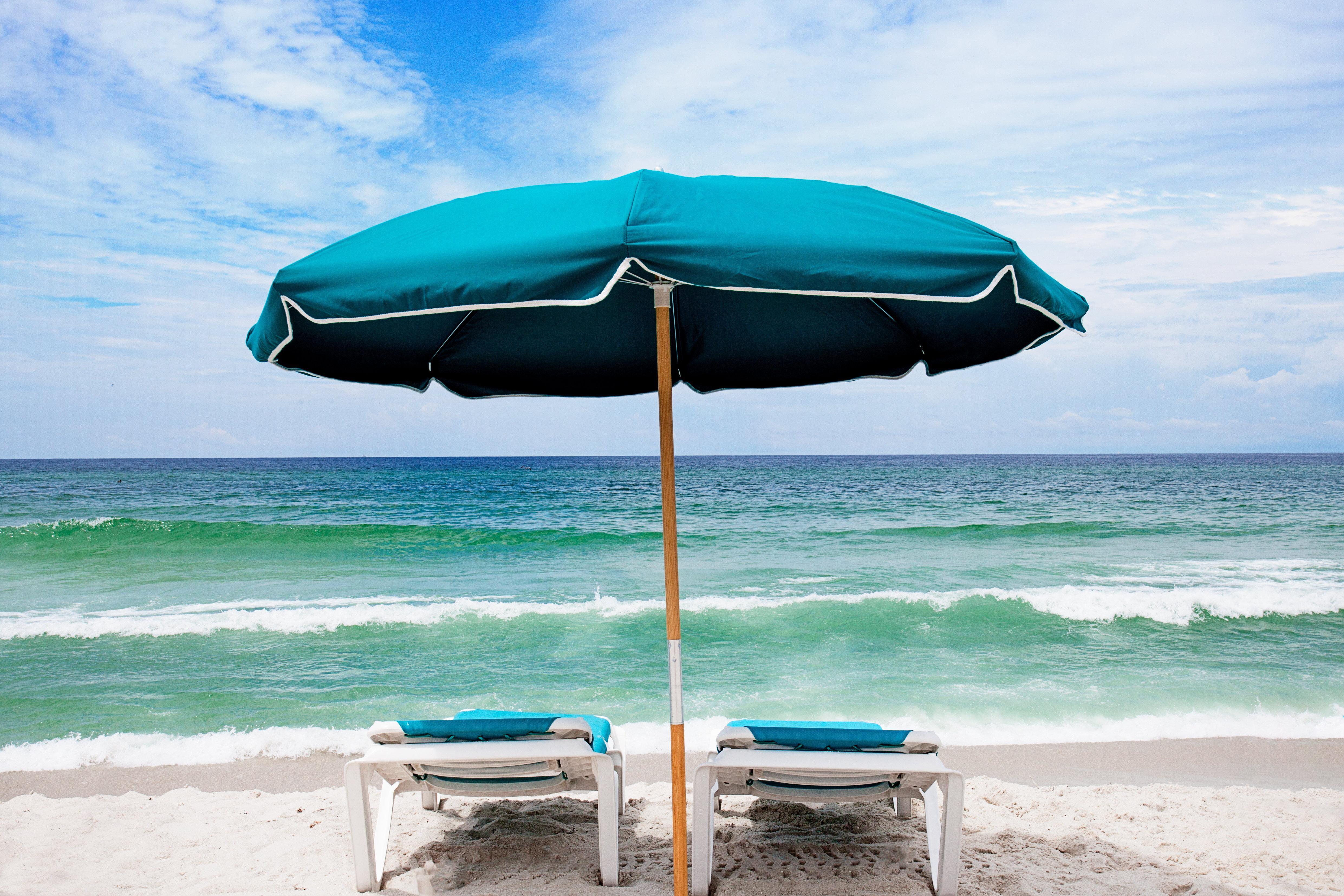 Holiday Inn Express & Suites Panama City Beach Beachfront By Ihg Bagian luar foto